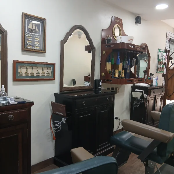 Foto 2 de Barbería el Capitan