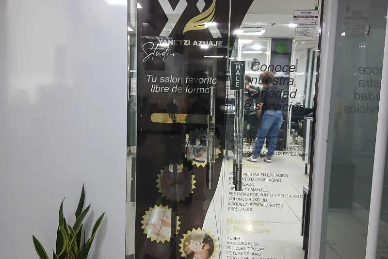 Interior of Yanetzi Azuaje Studio